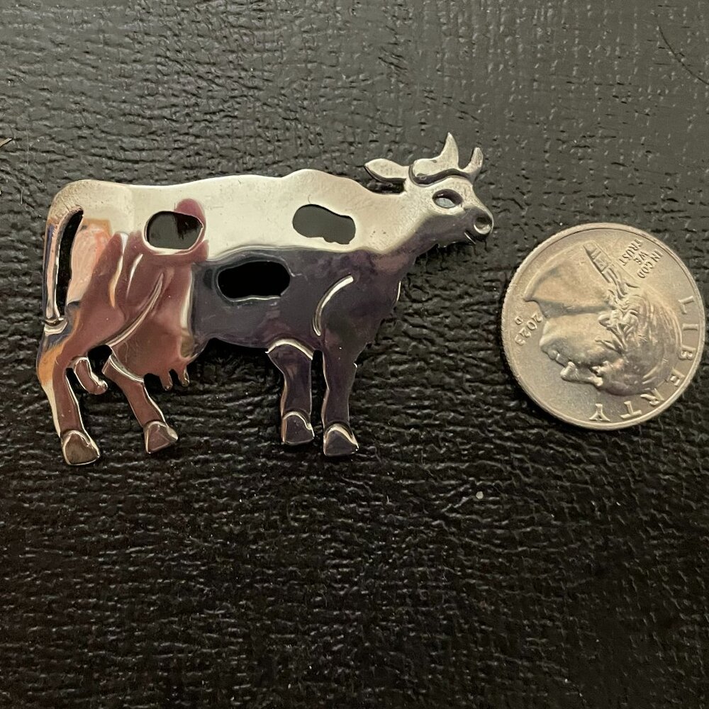 Sterling Silver Cow pin